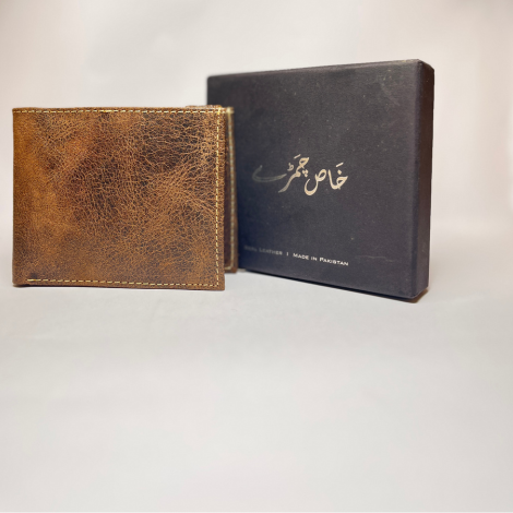 Khas Chamary Men’s Vintage Distressed Real Leather Bifold Wallet with Snap Flap & ID Window